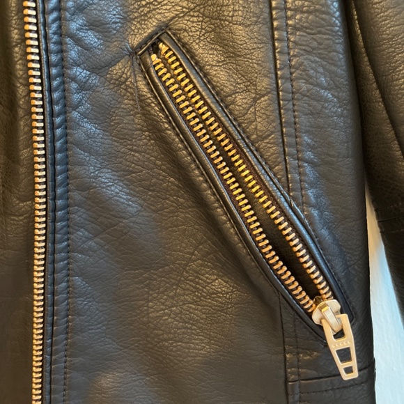 Black leather jacket - Picture 5 of 6